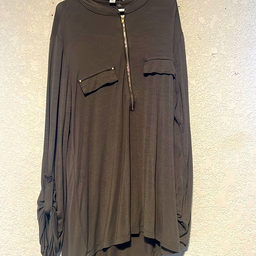 Army green long sleeve top